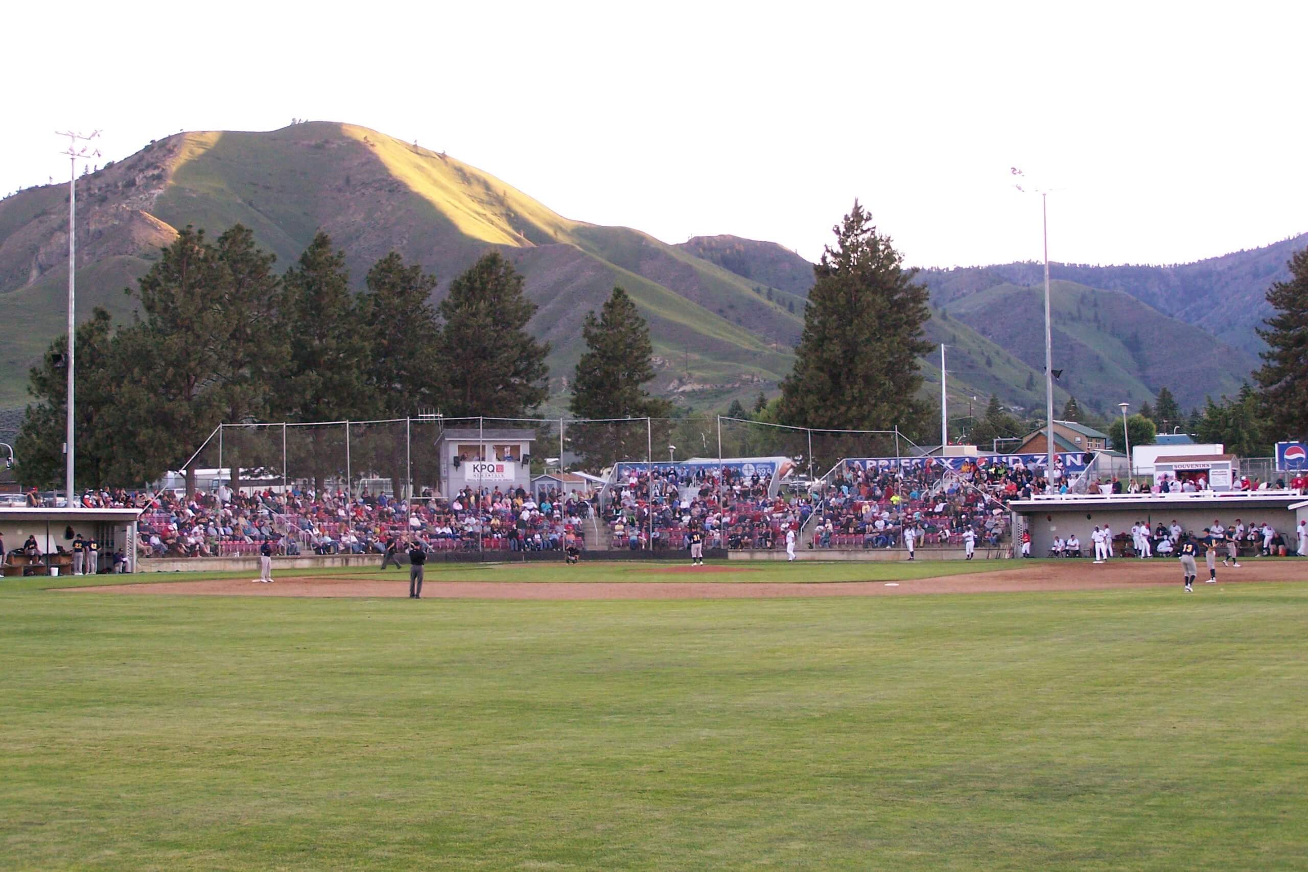 PORT ANGELES HALL OF FAME: Second class named, led by Elway and Klock